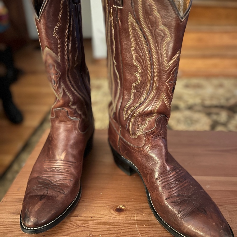 Justin size 9.5D Boots